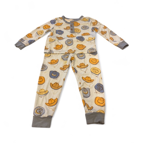 TODDLER CLOTHING, MudPie Pajamas, 12-18 months, cowboy hat pattern - Picture 2 of 7